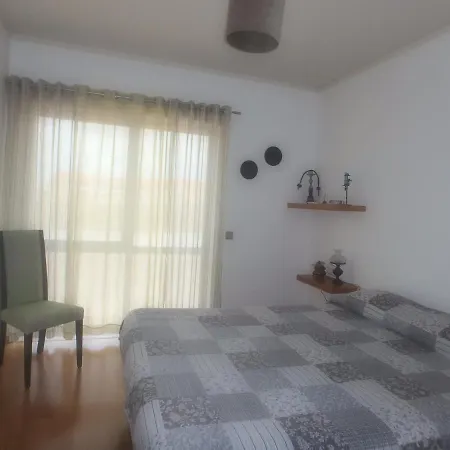 Quarto Privado Na Casa Da Andreia * São Martinho do Porto